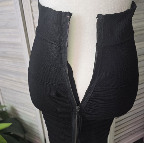 Guess by Marciano Pencil Skirt - Picture 6 of 8